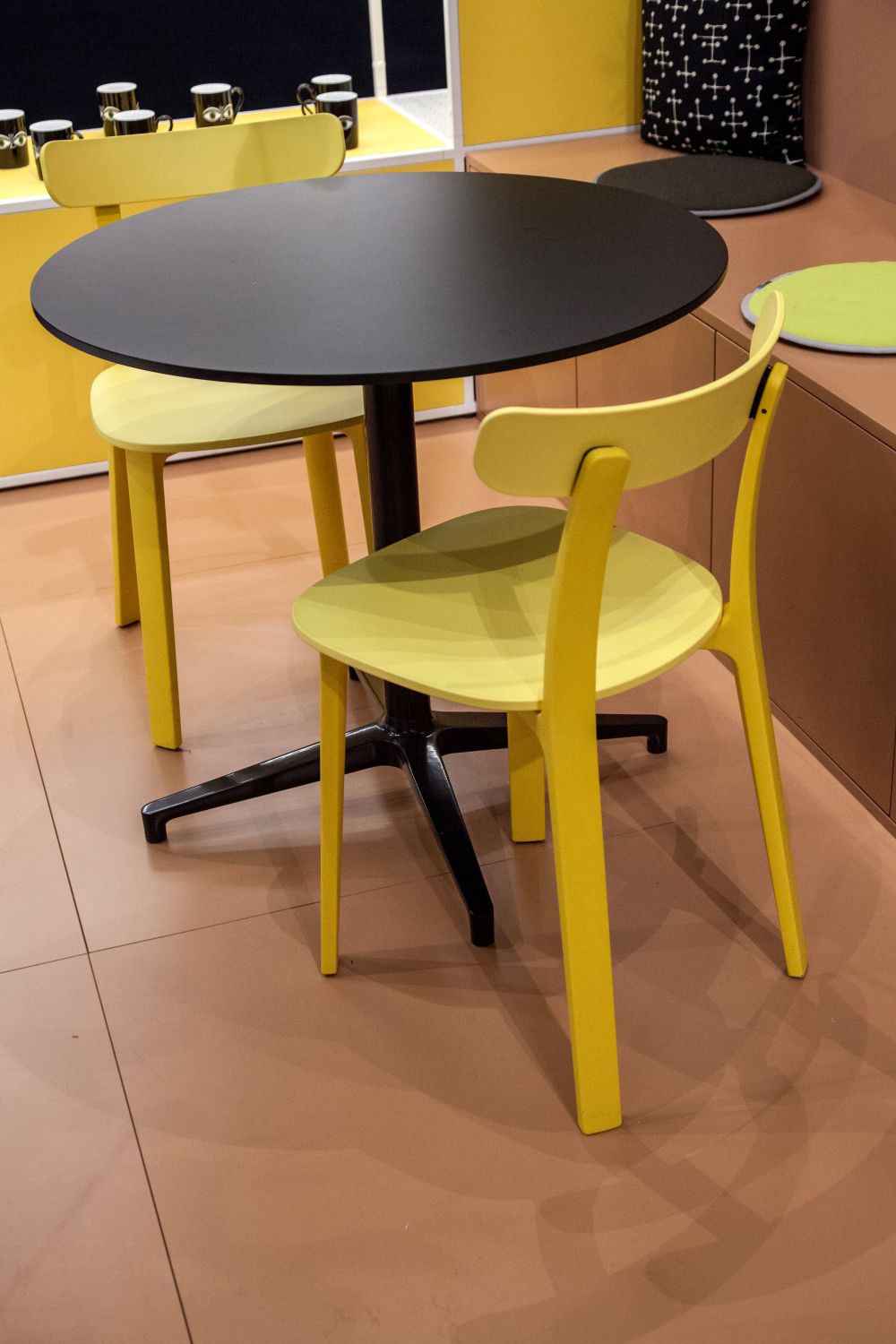 开云（中国） - 坐具|餐椅|办公家具|设计师家具|全塑椅